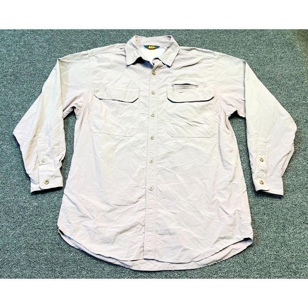 REI Fishing Shirt Men's Medium Beige Mesh Lined Flap Pockets Collared Button Up